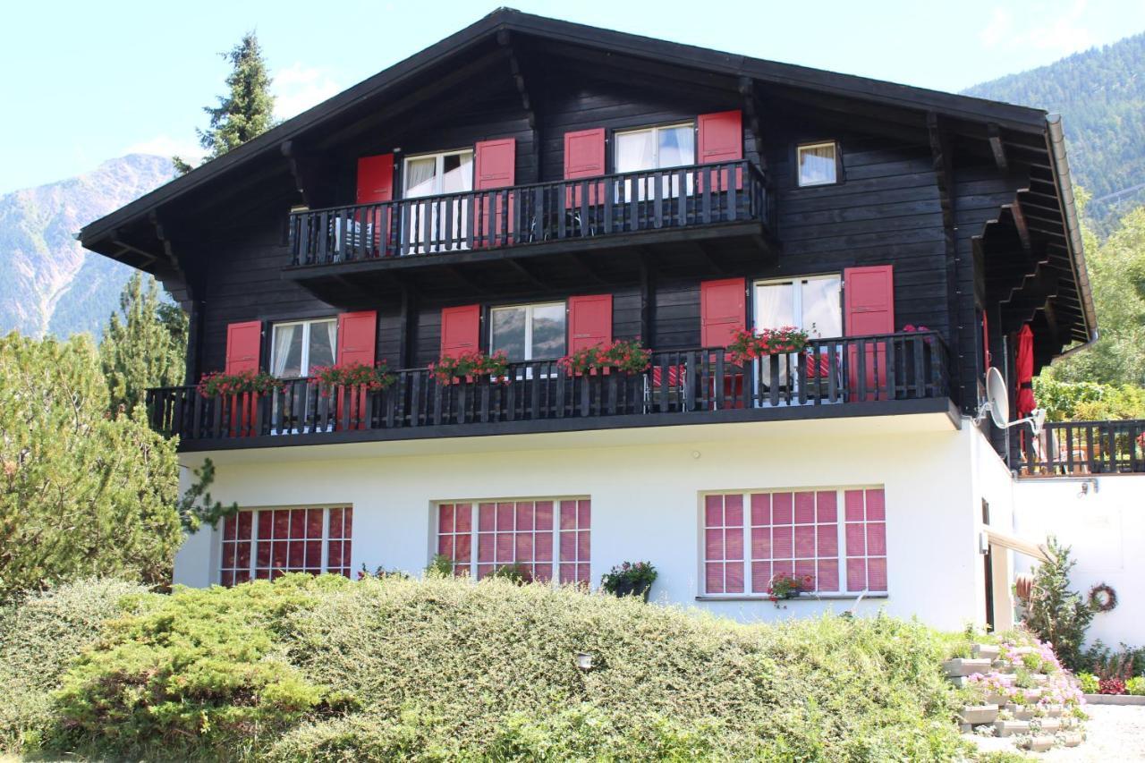 Chalet Esher Surrey Ried-Brig Exteriér fotografie